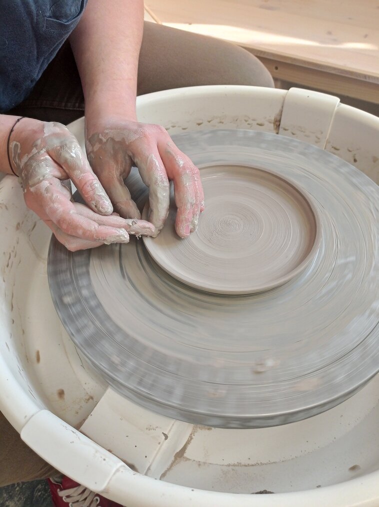Dotkni se hlíny. Intenzivní kurz keramiky
