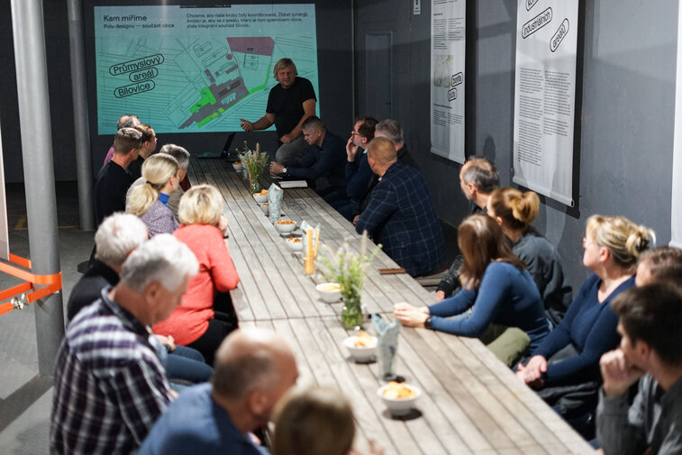 Setkání firem a zastupitelů. Tématem bylo také Pole designu