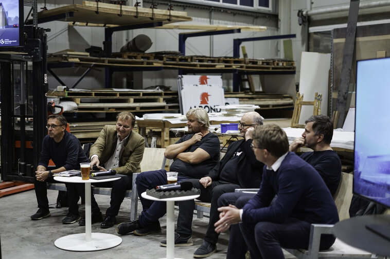 Dostali jsme dřevostavby na domácí půdu